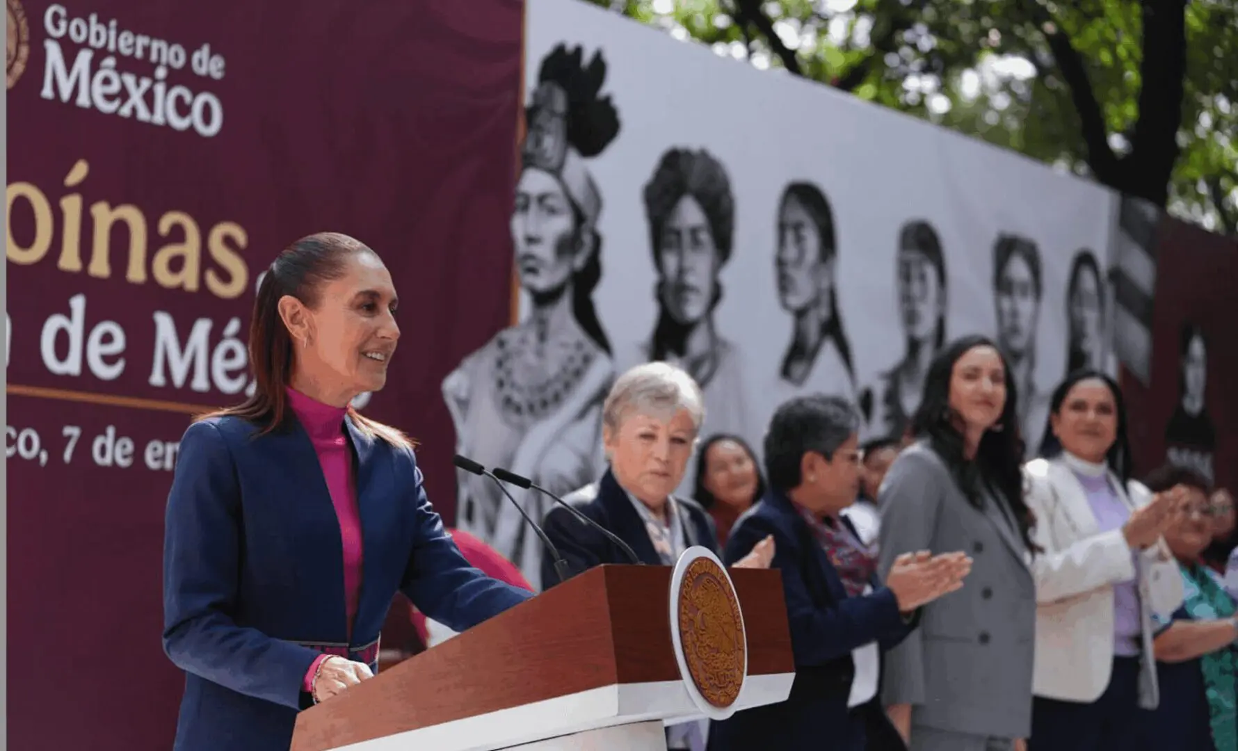 Sheinbaum devela seis monumentos a mujeres indígenas en Reforma