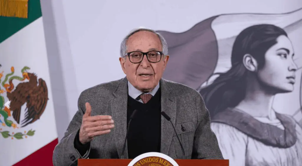 David Kershenobich durante la mañanera del 13 de enero