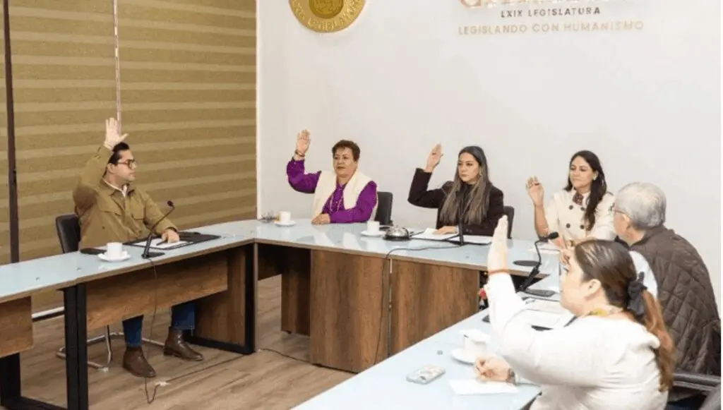 Designación de Nidia Alejandra de los Santos Sarmiento como alcaldesa sustituta de Ocozocoautla