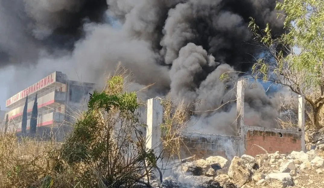 Incendio en colonia Laguitos de Tuxtla Gutiérrez