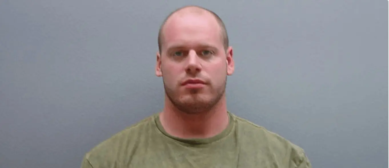 Ryan Wedding bajo custodia tras entregarse en la embajada de Estados Unidos