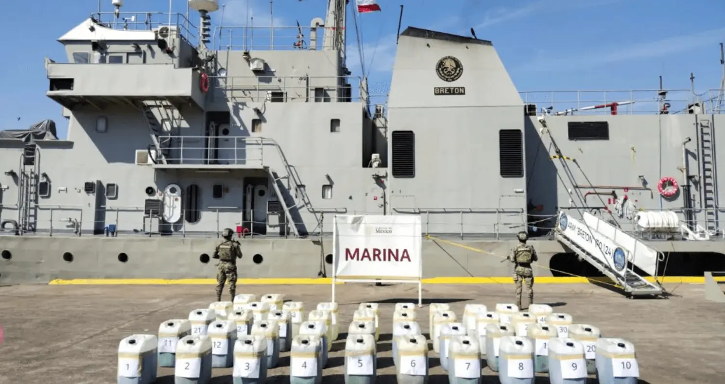 Marina asegura combustible ilegal en costas de Michoacán