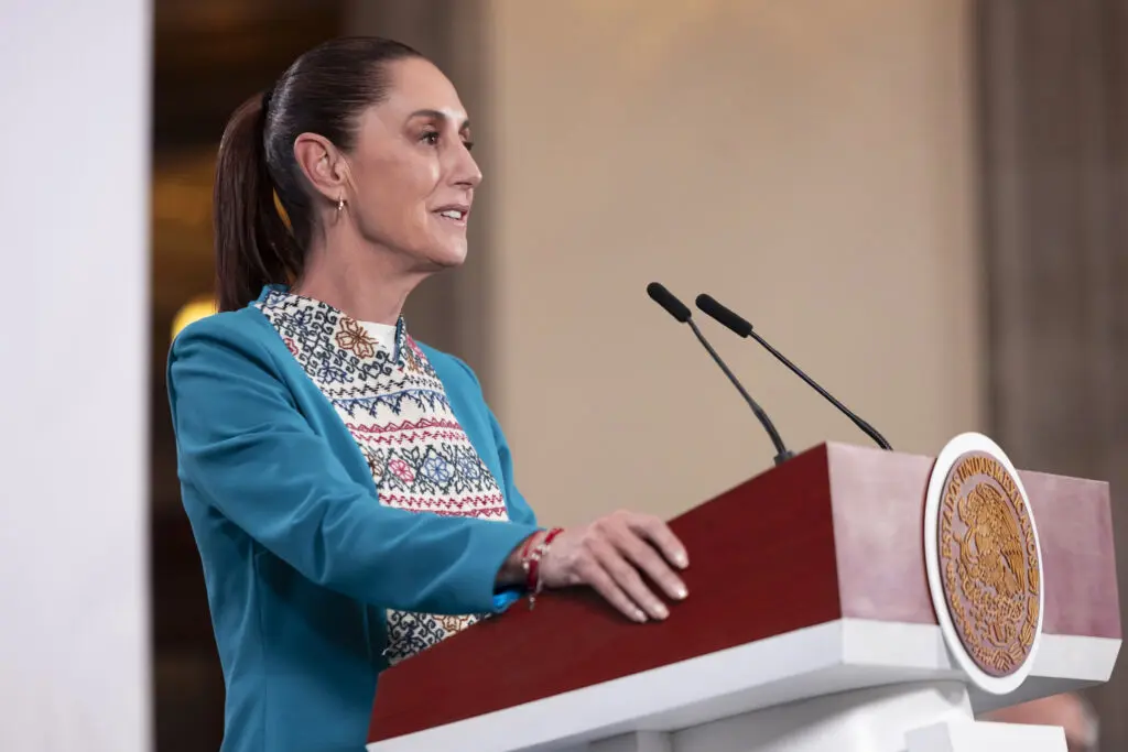 Claudia Sheinbaum en conferencia en Palacio Nacional.