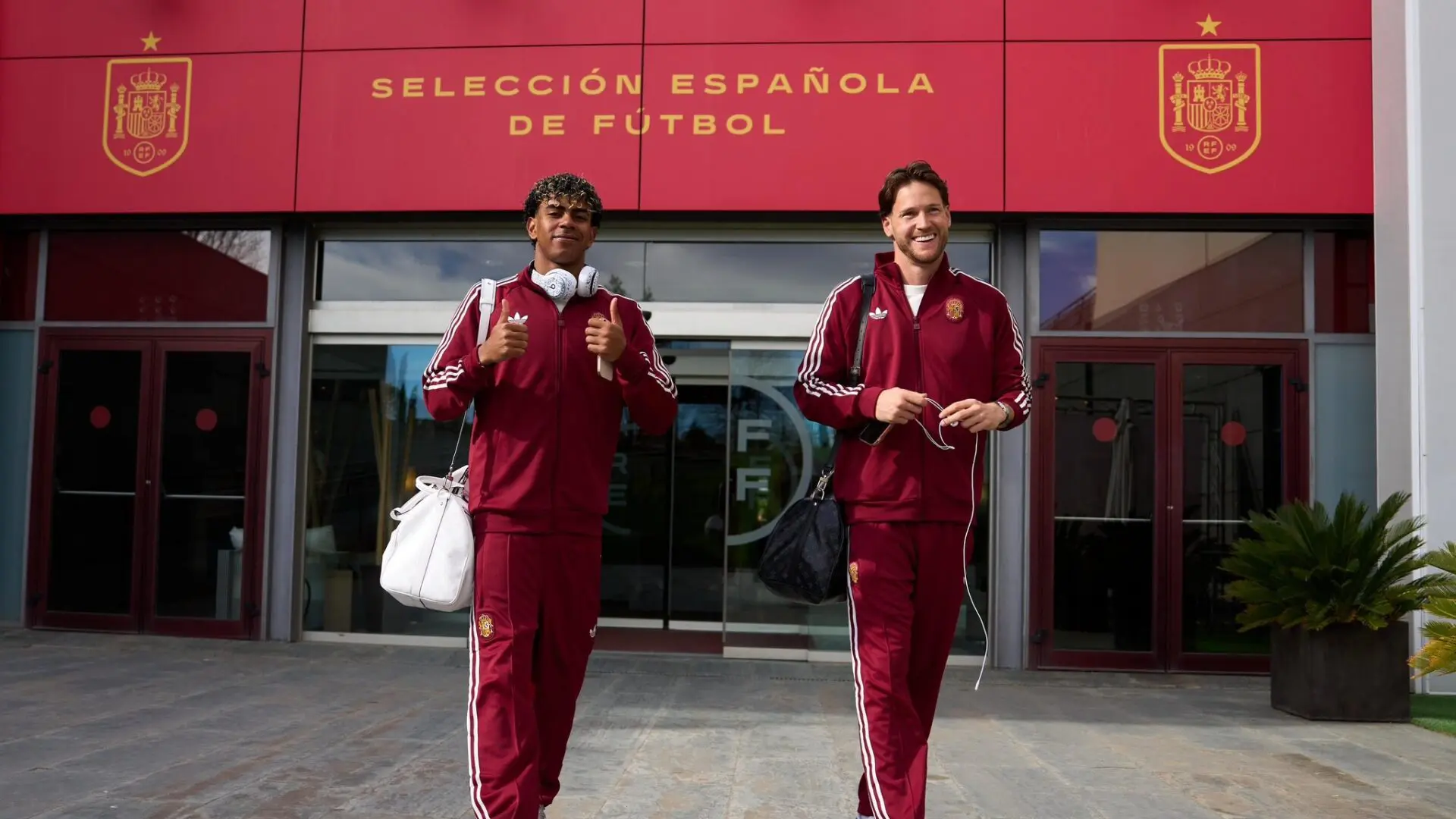 Lamine Yamal en las instalaciones de la Real Federación Española de Fútbol.
