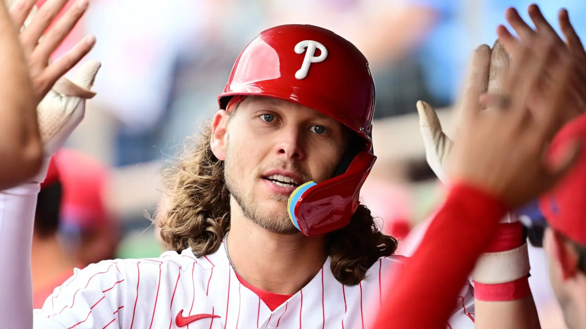 Alec Bohm, beisbolista de los Philadelphia Phillies, en un partido de las Grandes Ligas.