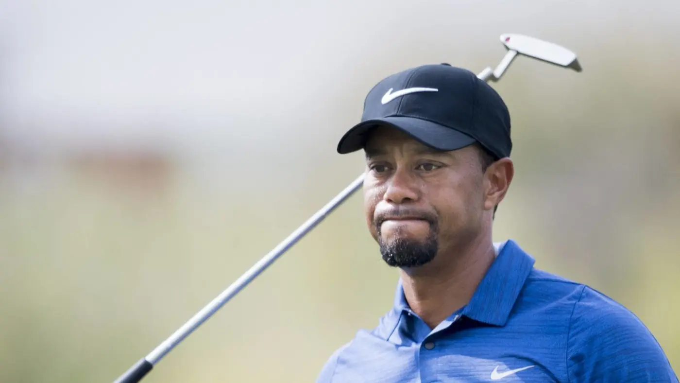 Tiger Woods en un torneo de golf.