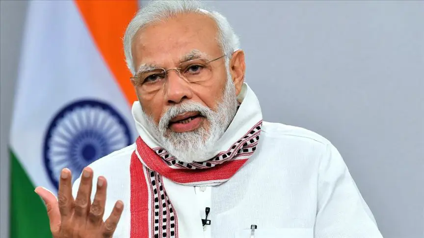 Bearded man in white kurta, Indian flag