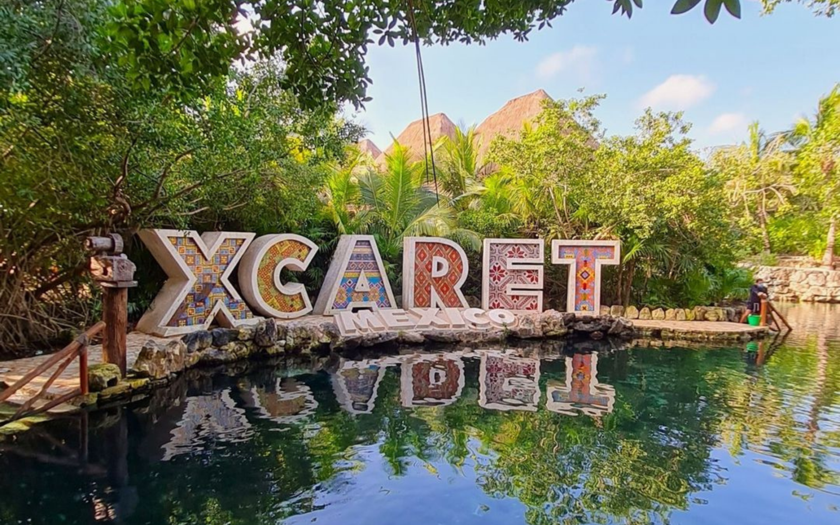 Justicia de México prohíbe el uso de propaganda maya a Grupo Xcaret