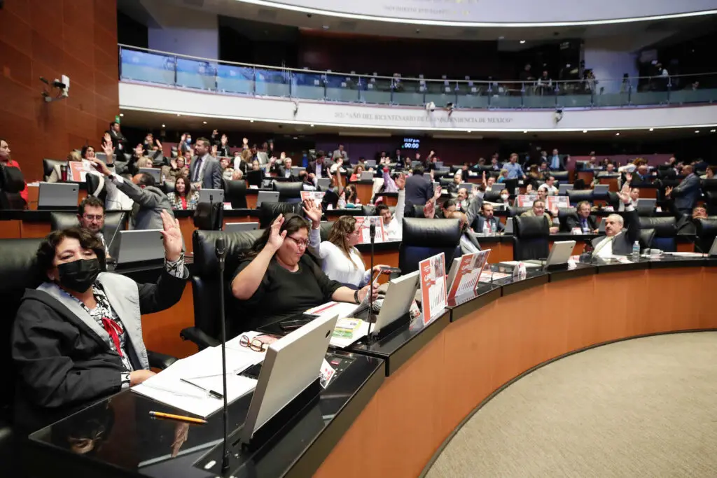 Senado aprueba Plan B de Claudia Sheinbaum