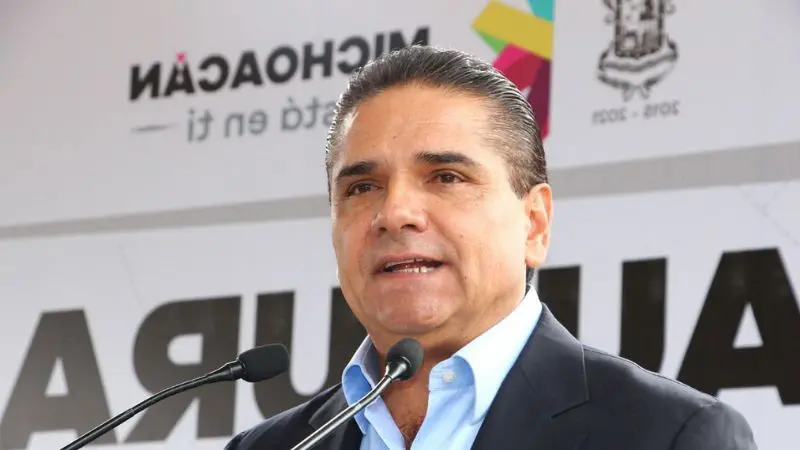 Ex gobernador de Michoacán es arrestado por homicidio
