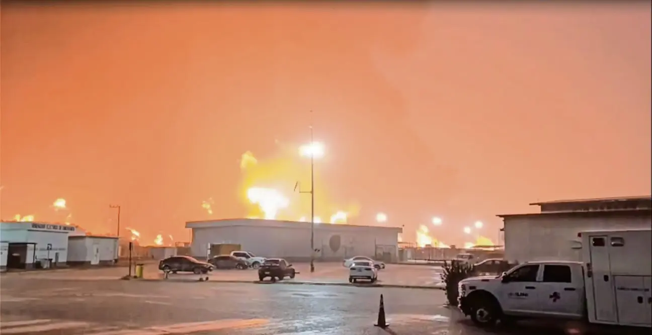 Incendio en refinería Olmeca en Tabasco