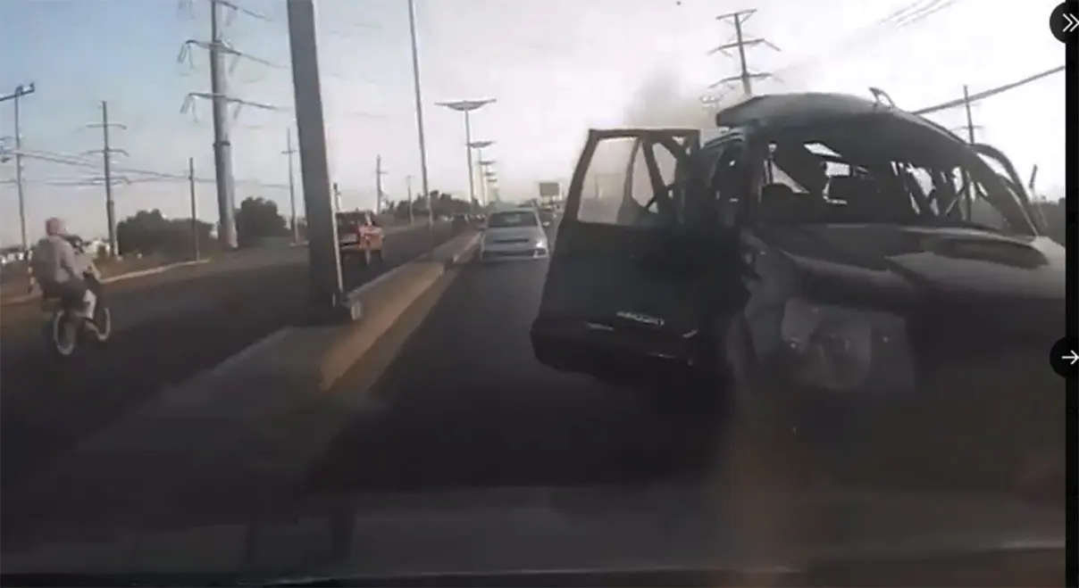 Carro explota cerca del AIFA y deja dos muertos