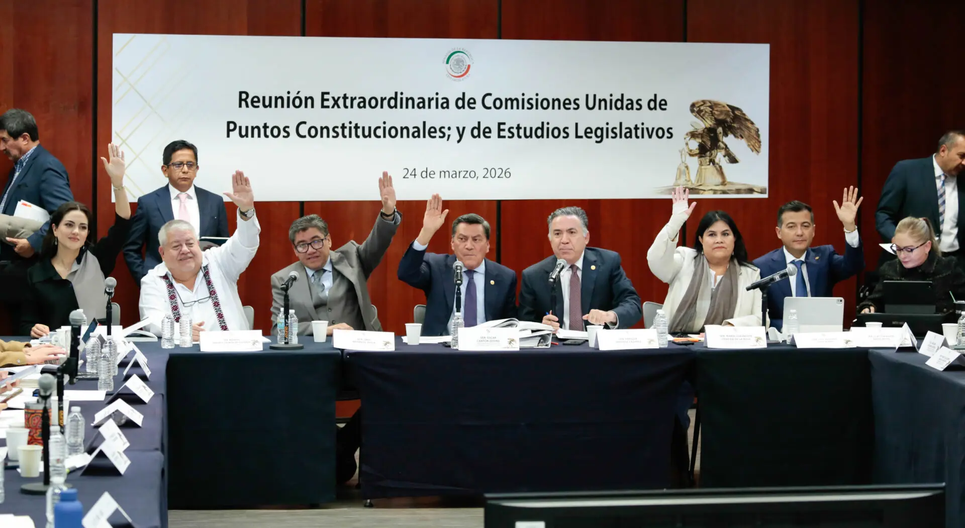 Plan B pasa comisiones en el Senado