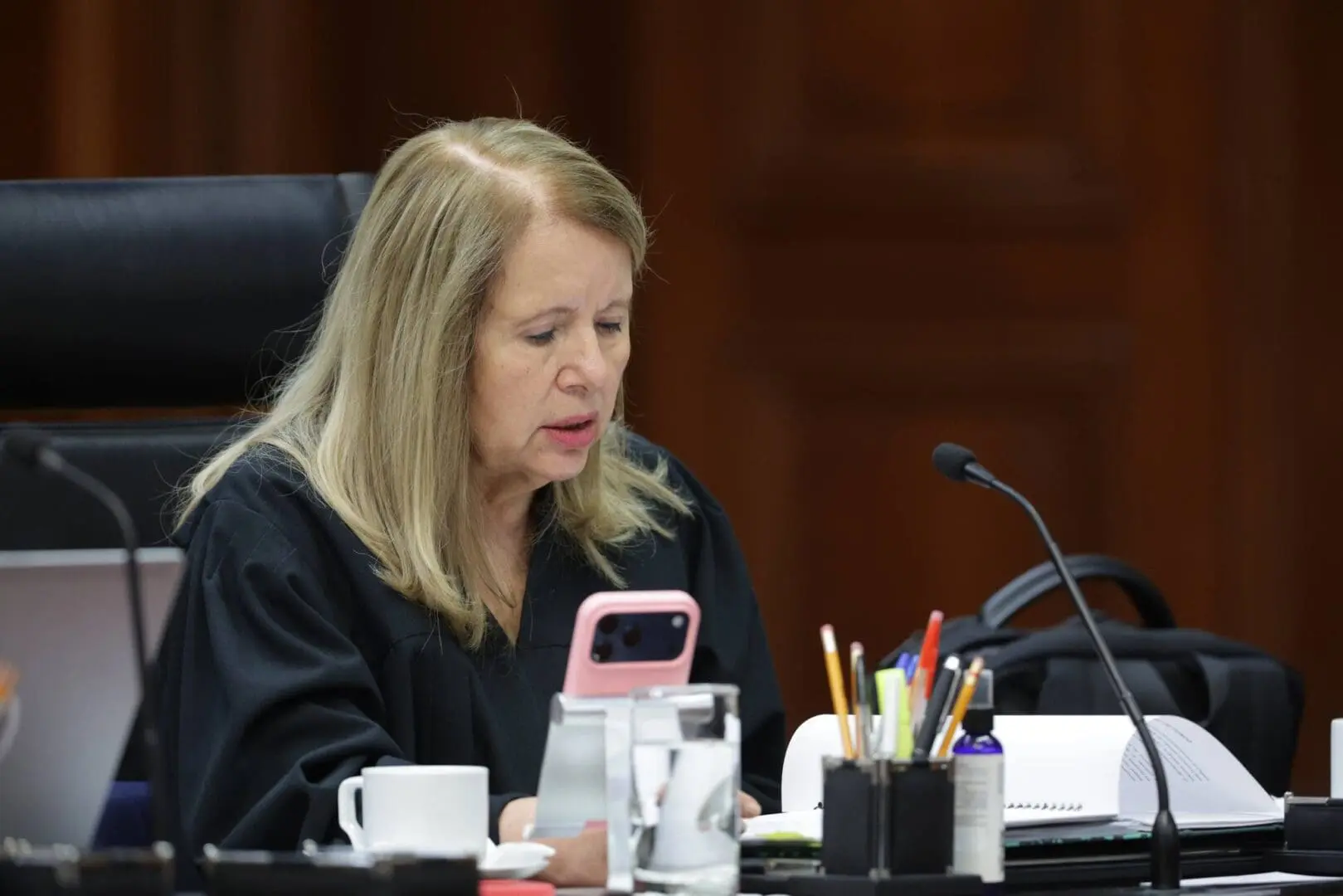 Loretta Ortiz pide licencia como ministra por cuestiones de salud