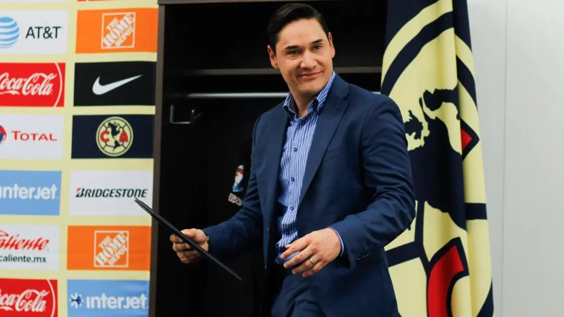 Moisés Muñóz en un evento del América.