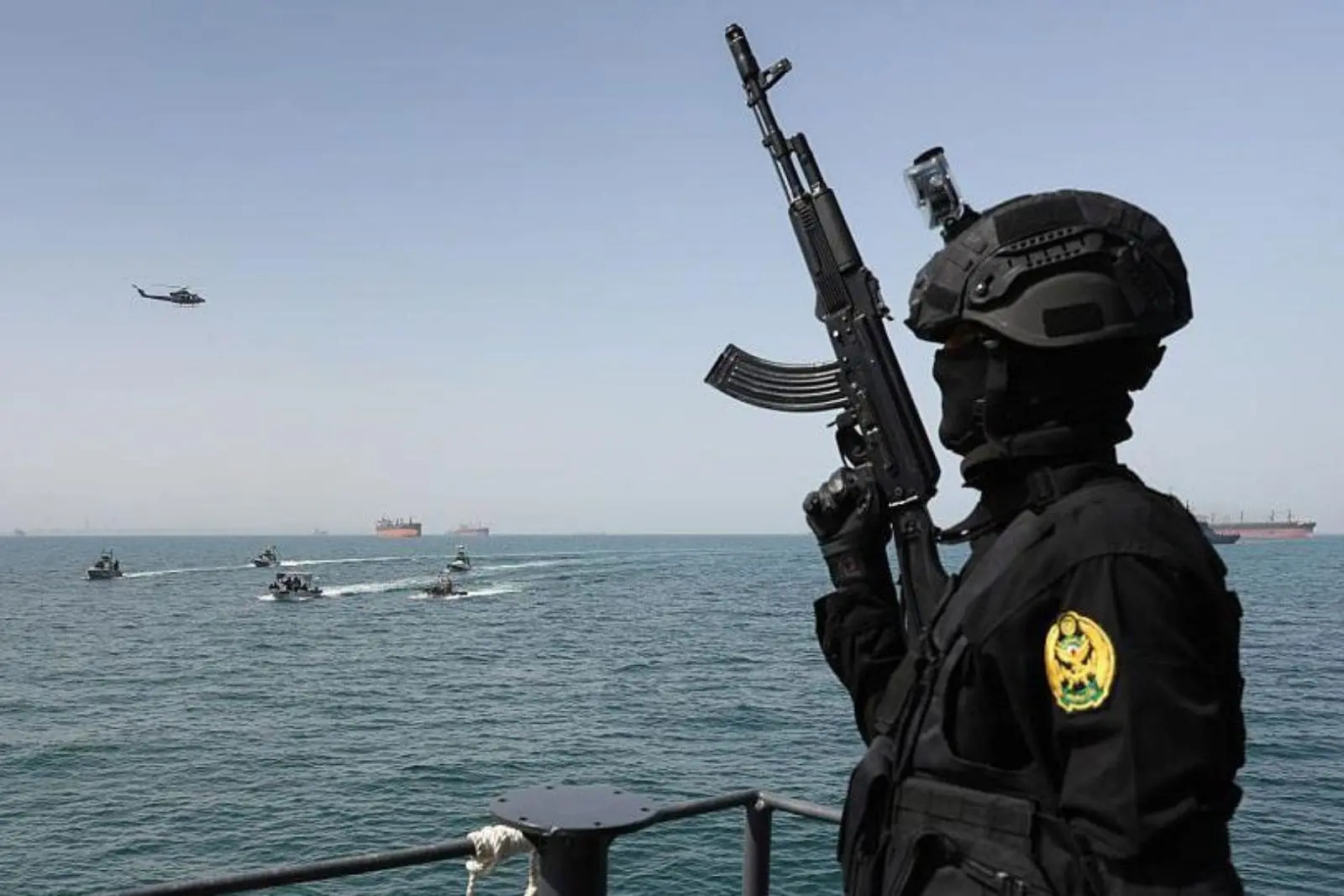 Irán cierra nuevamente estrecho de Ormuz tras conflictos con EU