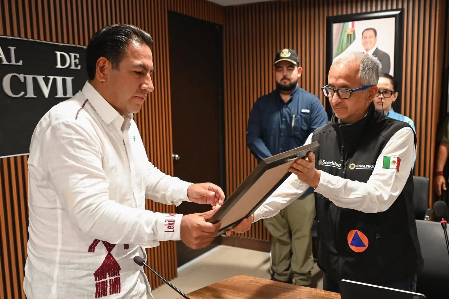 Ramírez Aguilar refuerza prevención y combate a incendios en Chiapas