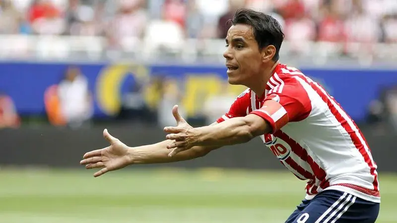 Omar Bravo se queda dos años más en prisión