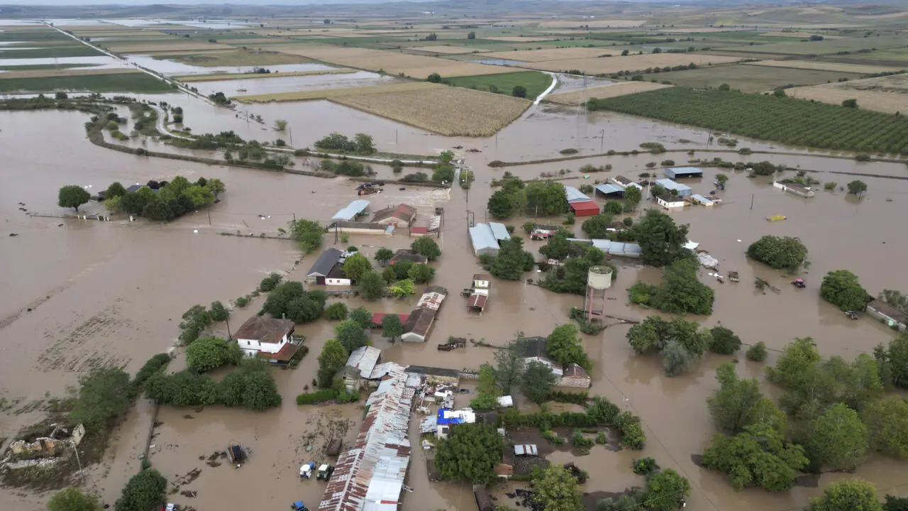 Luvias torrenciales en Grecia dejan una persona sin vida