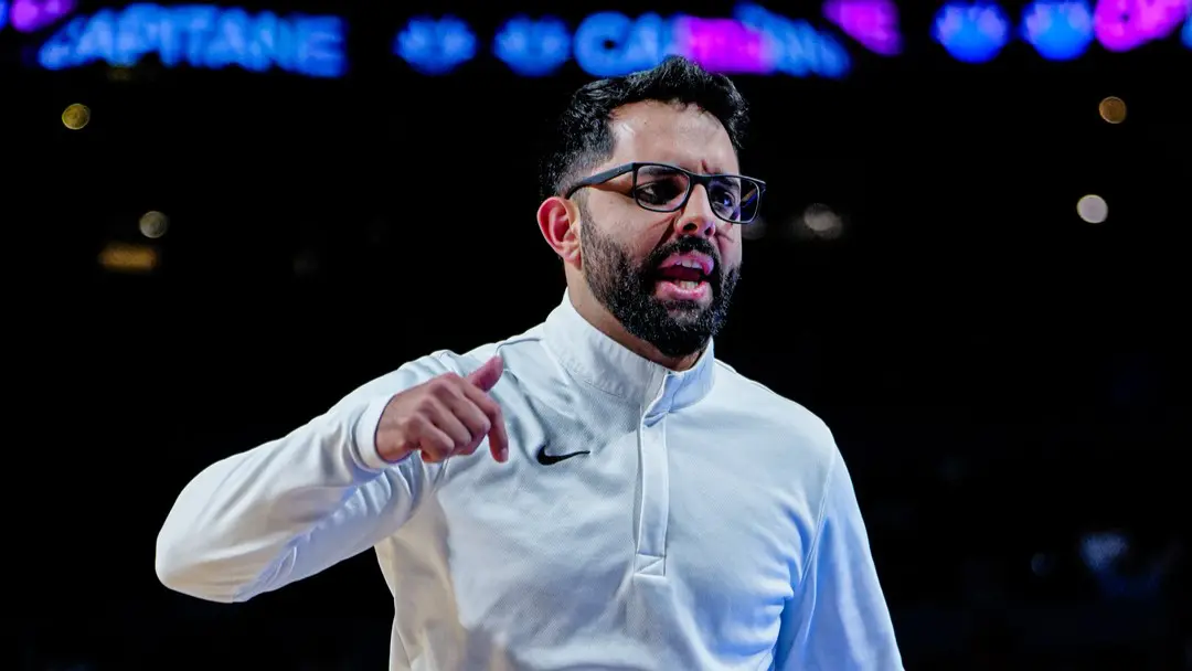 Vitor Galvani es nombrado Entrenador del Año en la NBA G League
