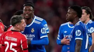 FIFA modifica reglamento por insultos racistas y homofóbicos para Mundial 2026