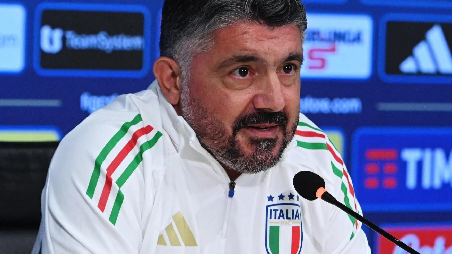 Gennaro Gattuso en una conferencia de prensa de la Selección Italiana de Futbol.