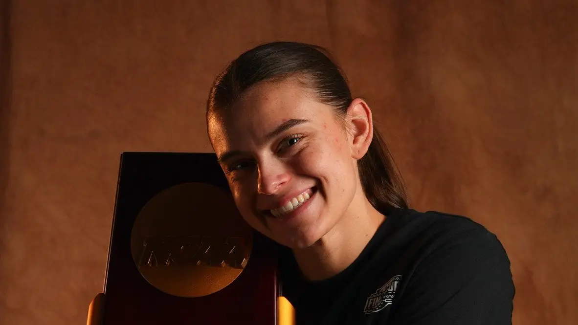 Gabriela Jaquez brilla y UCLA obtiene el campeonato universitario de basquetbol 