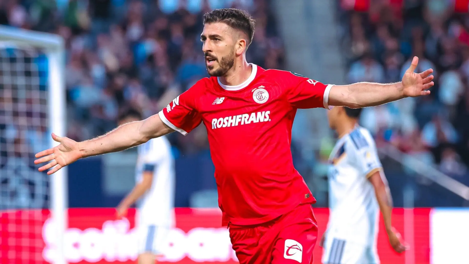 Toluca aplasta al Galaxy a domicilio para avanzar a semifinales de Concachampions