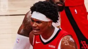 Rockets evitan la barrida al vencer a Lakers en el Juego 4