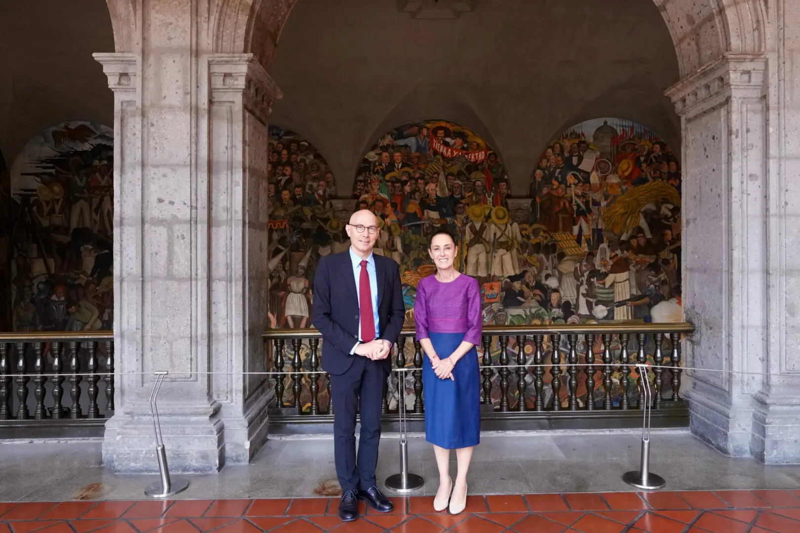 Sheinbaum se reúne con alto comisionado de la ONU; acuerdan vías de colaboración