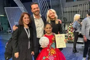 Niña mexicana gana tercer lugar en concurso de canto en Italia