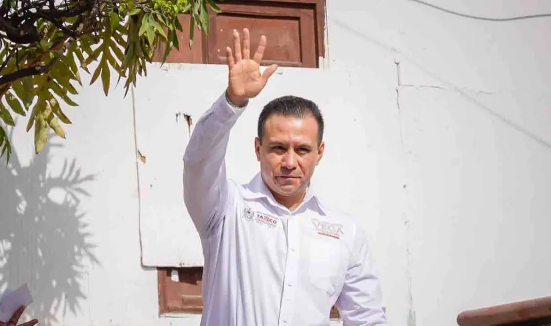 El alcalde de Taxco habría desaparecido tras iniciar un plan de búsqueda de su padre por su cuenta