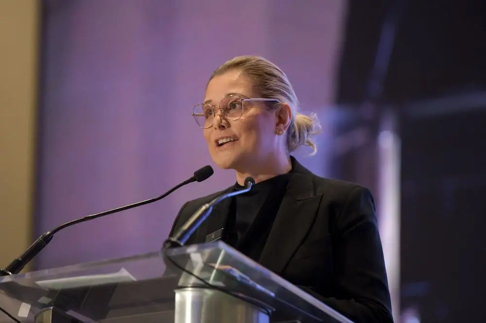 Morena plantea citar a Maru Campos y al fiscal de Chihuahua en la Cámara Alta