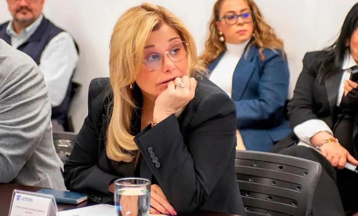 Maru Campos se niega a comparecer ante el Senado