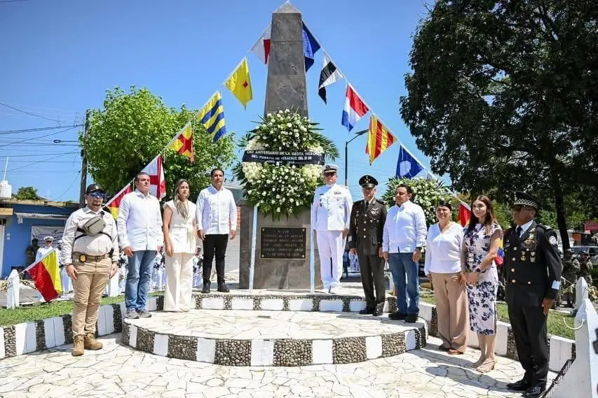Eduardo Ramírez participa en conmemoración de la Gesta Heroica de Veracruz en Chiapas