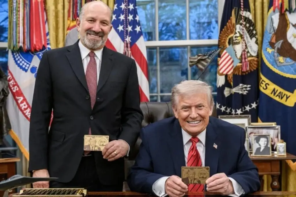 Donald Trump implementa tarjeta dorada, la visa de oro para obtener nacionalidad estadounidense