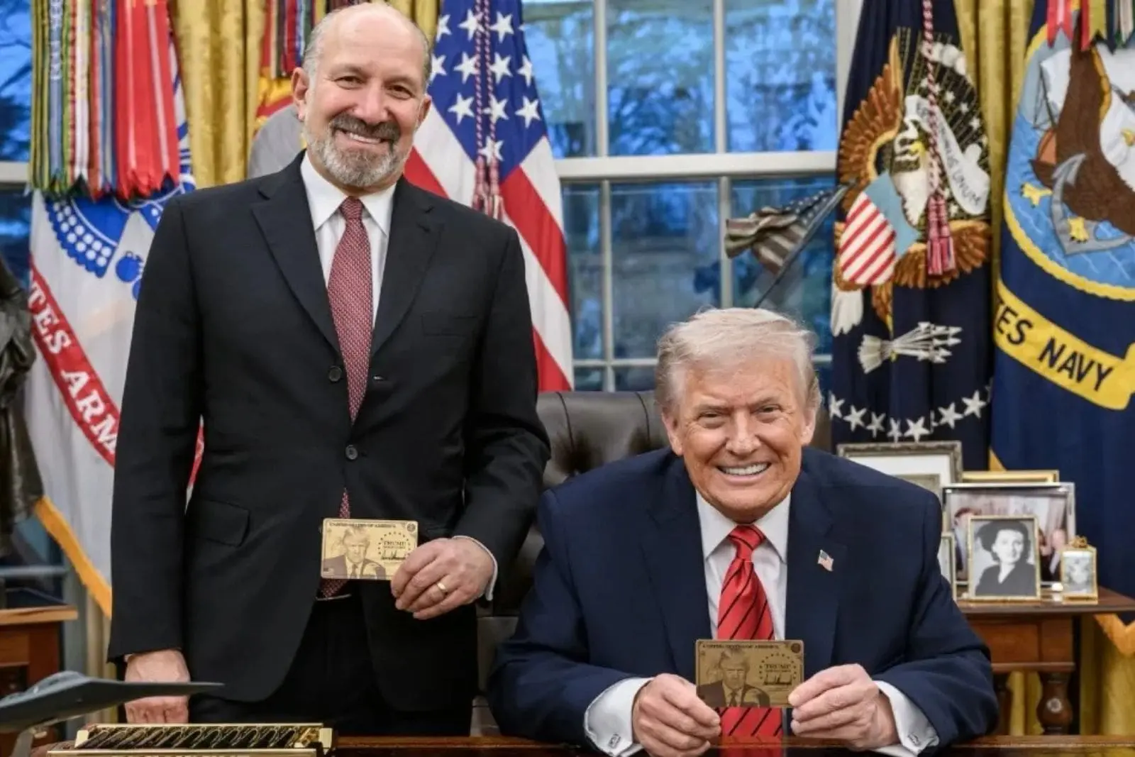 Donald Trump implementa tarjeta dorada, la visa de oro para obtener nacionalidad estadounidense