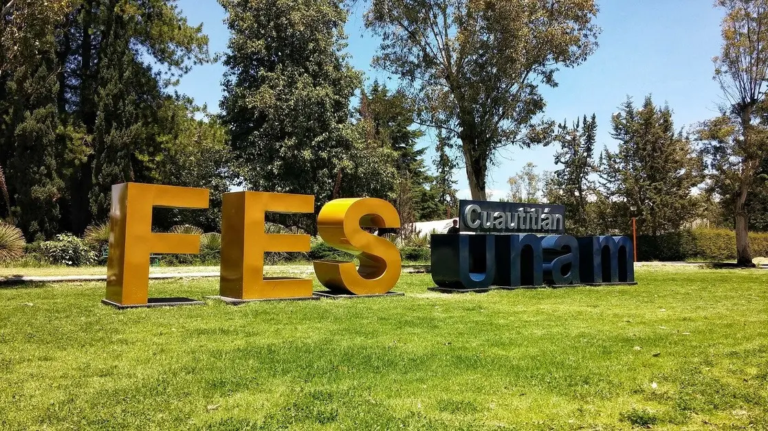 Estudiante de la UNAM es asesinado afuera de un plantel en el Estado de México