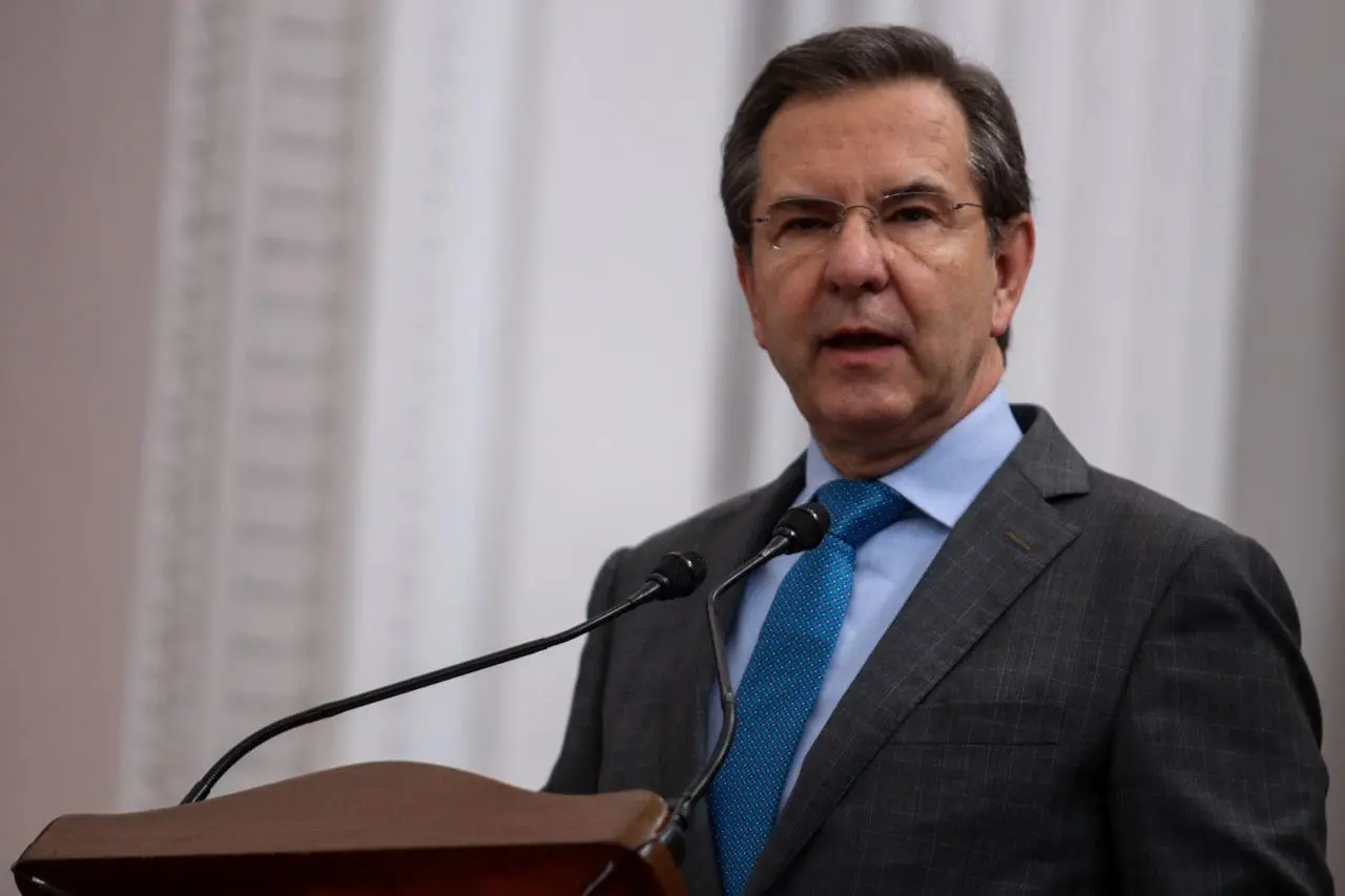 Presidenta reconoce labor de Esteban Moctezuma como embajador en EU; Roberto Lazzeri lo relevará