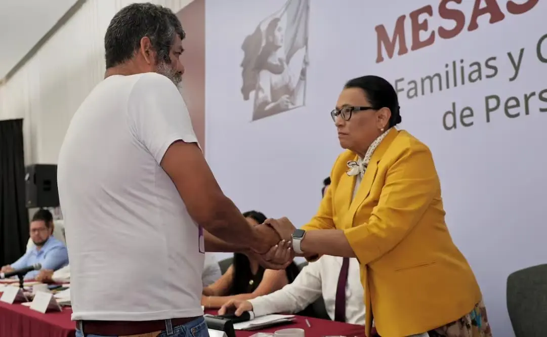 Rosa Icela Rodríguez sostiene diálogo con familias de personas desaparecidas y colectivos de búsqueda