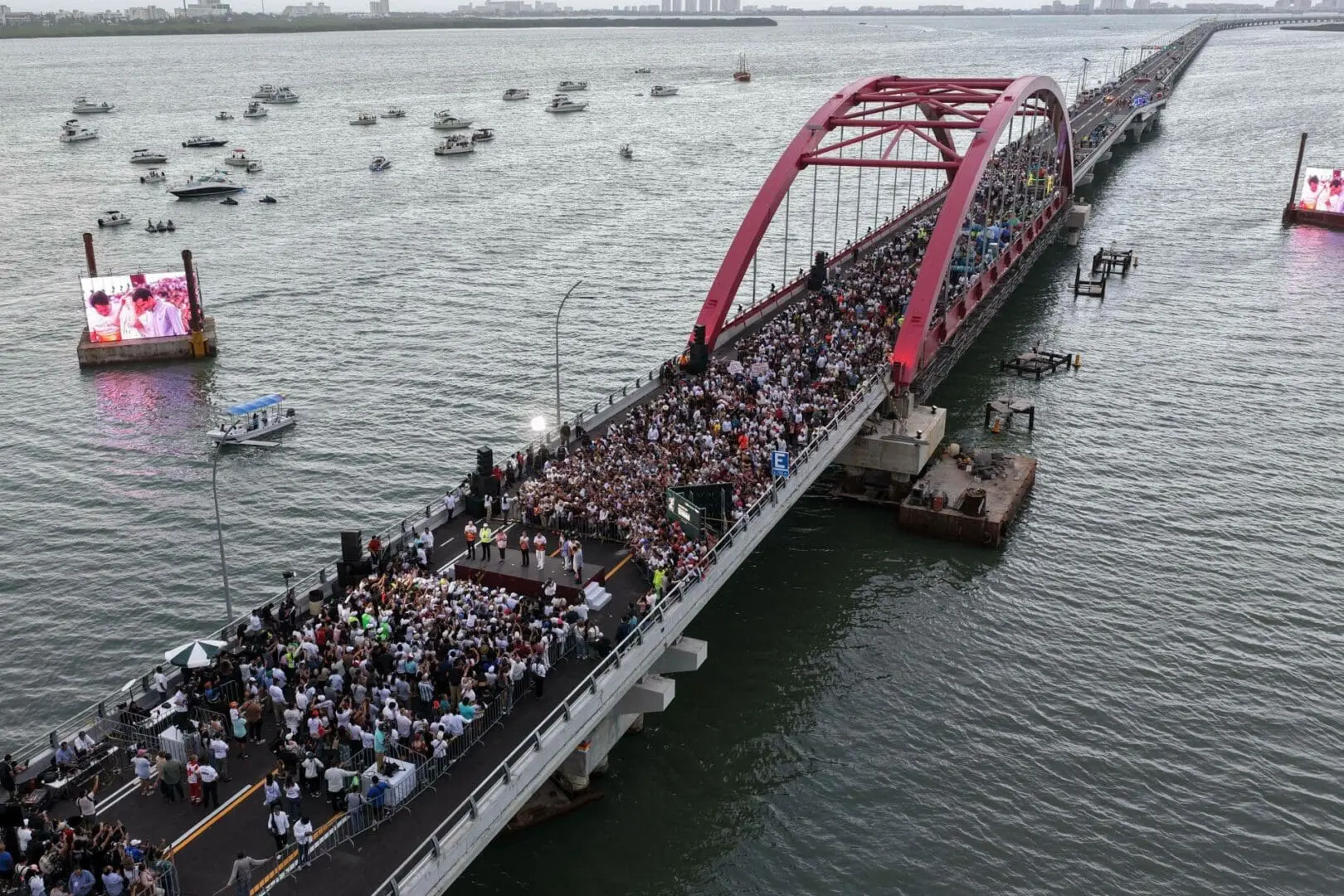 Sheinbaum inaugura Puente Vehicular Nichupté en Cancún
