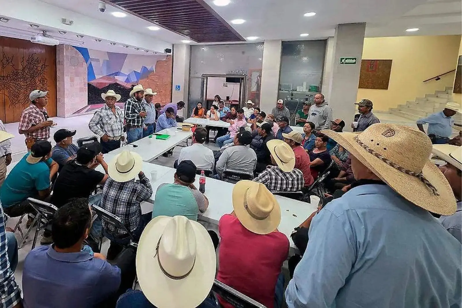 Liberan Congreso de Zacatecas tras acuerdo histórico con productores de frijol