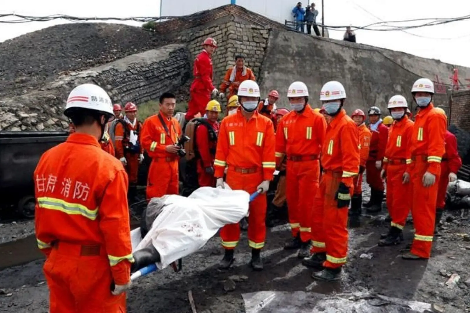 Tragedia minera en China: explosión en mina de carbón deja al menos 90 muertos en Shanxi