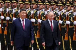 Vladimir Putin llega a China para reunión oficial con Xi Jinping tras visita de Donald Trump