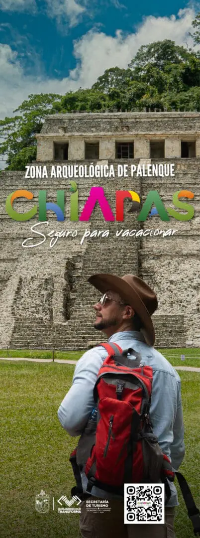 Publicidad turística de la Ruta del Café en Chiapas, mostrando un paisaje selvático y a una mujer disfrutando de la naturaleza, con el mensaje “Chiapas, seguro para vacacionar”.