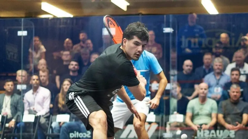 Arranque victorioso de Leonel Cárdenas en Campeonato Mundial de Squash