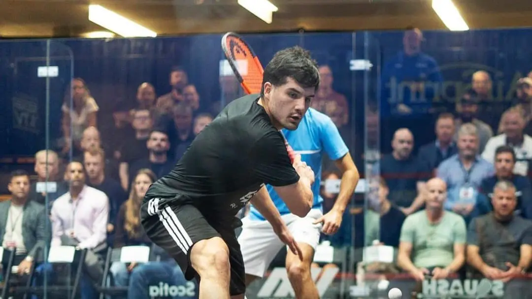 Arranque victorioso de Leonel Cárdenas en Campeonato Mundial de Squash