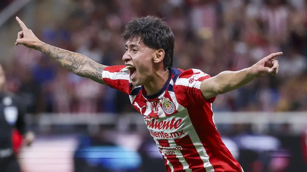 Santiago Sandoval manda a Chivas a las semifinales del Clausura 2026