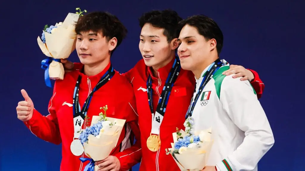Osmar Olvera gana bronce en el trampolín de tres metros