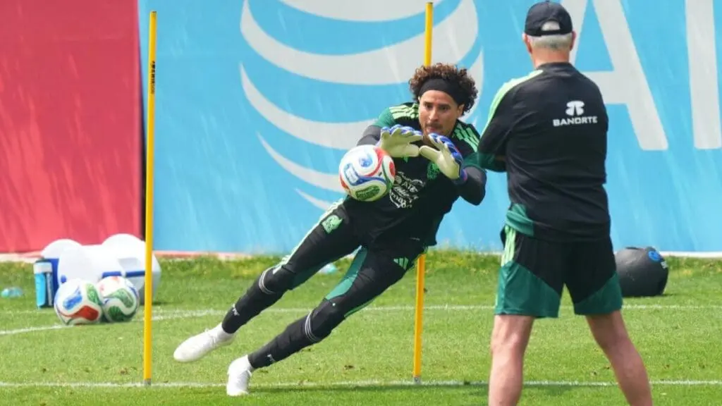 Guillermo Ochoa quiere ganarse la titularidad en la Selección Mexicana